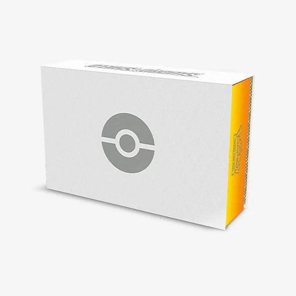 Pokemon - Ultra-Premium Collector Box - Sword & Shield - Charizard V Star