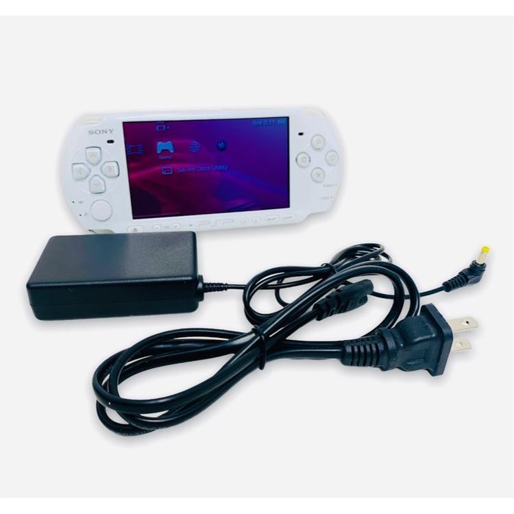 Sony PlayStation Portable PSP-3001 - Pearl White - (Box and booklet not included) (used)