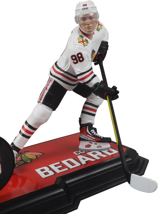 McFarlane Sportspicks - Figurine statue de 17.8cm  -  NHL Hockey  -  Chicago Blackhawks  -  Connor Bedard 98 White Variant